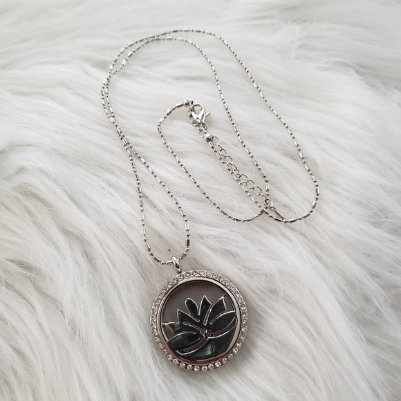 Jewelry - Aromatherapy Lotus Flower Locket Faux Gem Necklace